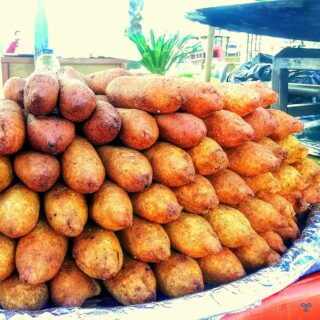 Içli köfte or kibbeh piled onto a circular tray at a food festival