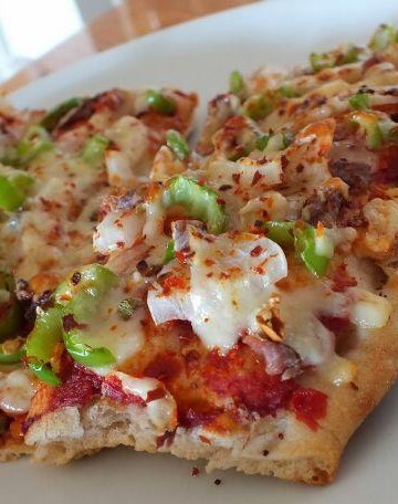 Pizza From Lavaş Bread