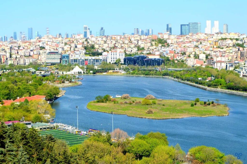 pierre-loti-hill-cafe-ey-p-panoramic-views-of-istanbul